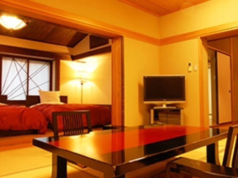Hotel Ryotei Tanokura Yufu Zewnętrze zdjęcie